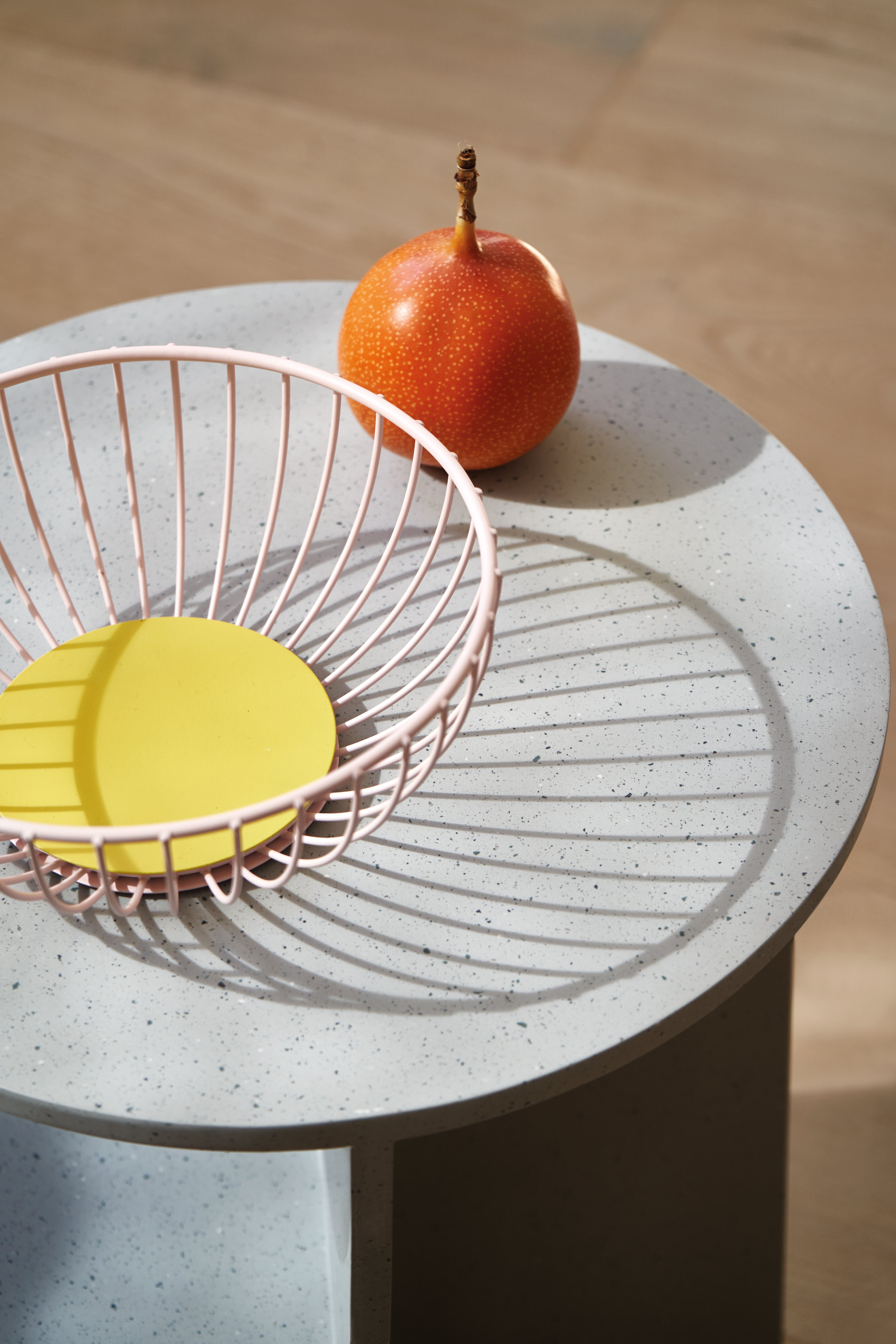 Iris Wire Basket Small - Pink/Yellow